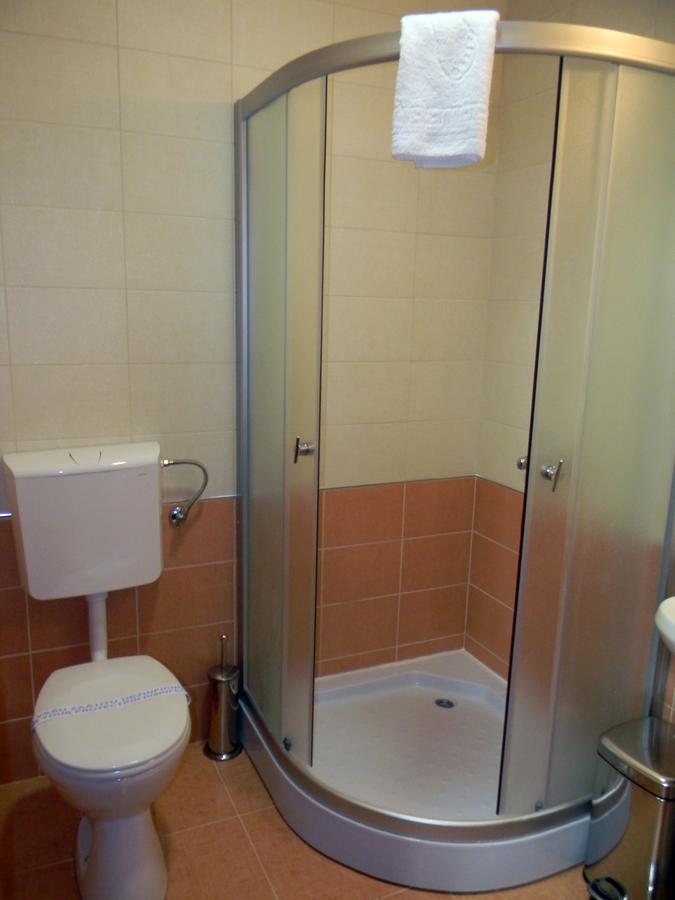 Stari Mlin Hotel Vrsac Ngoại thất bức ảnh