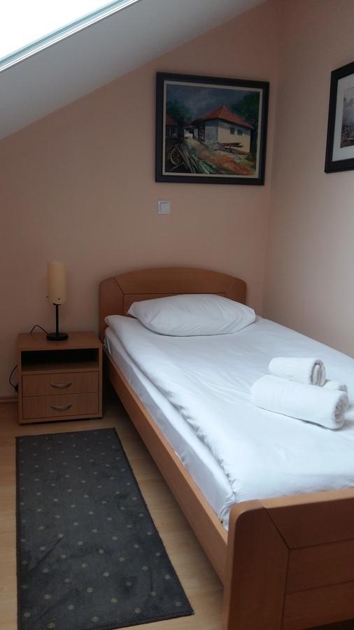 Stari Mlin Hotel Vrsac Ngoại thất bức ảnh